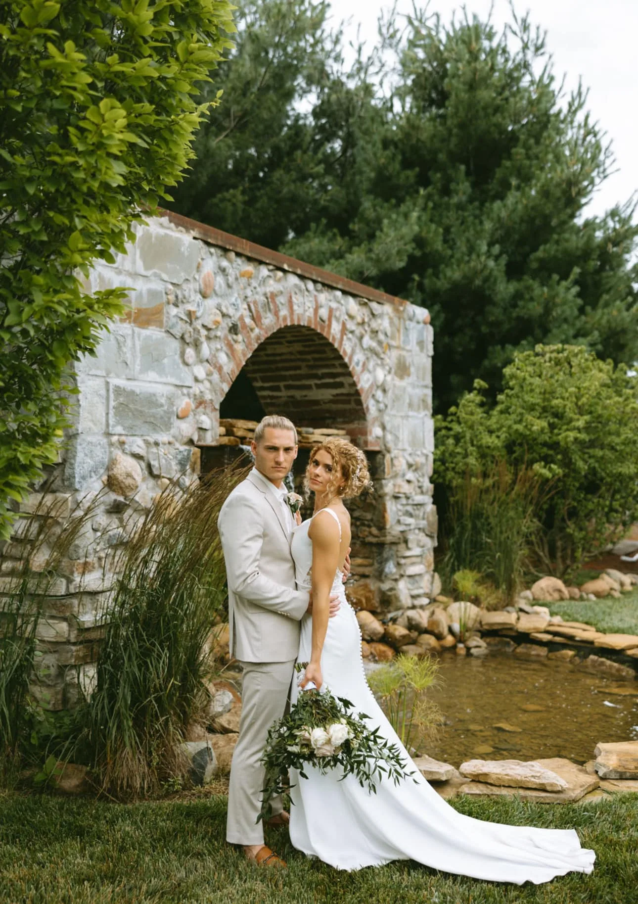 Couple at stone arch